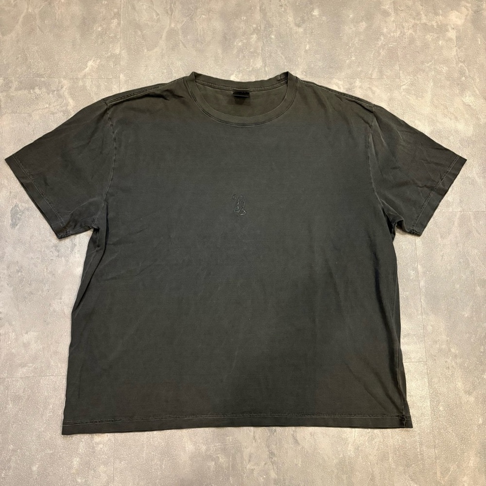 OVO October’s Very Own Embroidered Praying Hands Short‎ Sleeve Tshirt Size XL